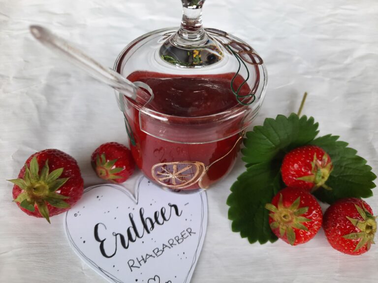 Einfache Rhabarberrezepte: Erdbeer-Rhabarber Marmelade