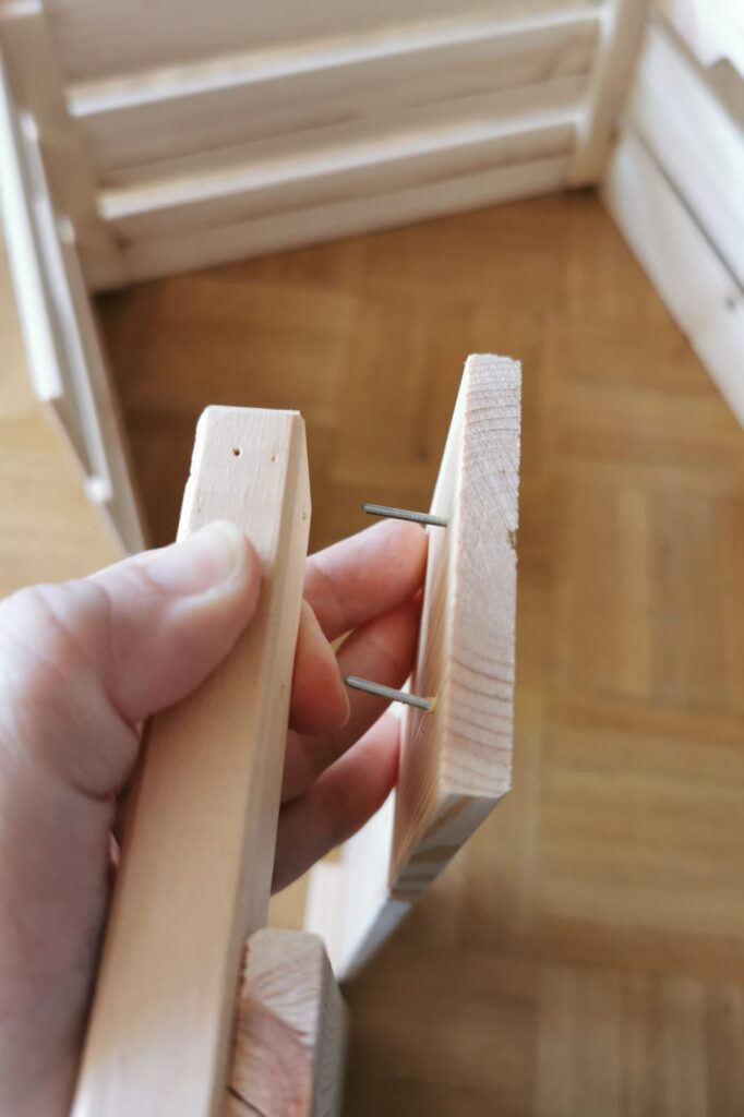 Matschküche selber bauen - Seitenteil zerlegen