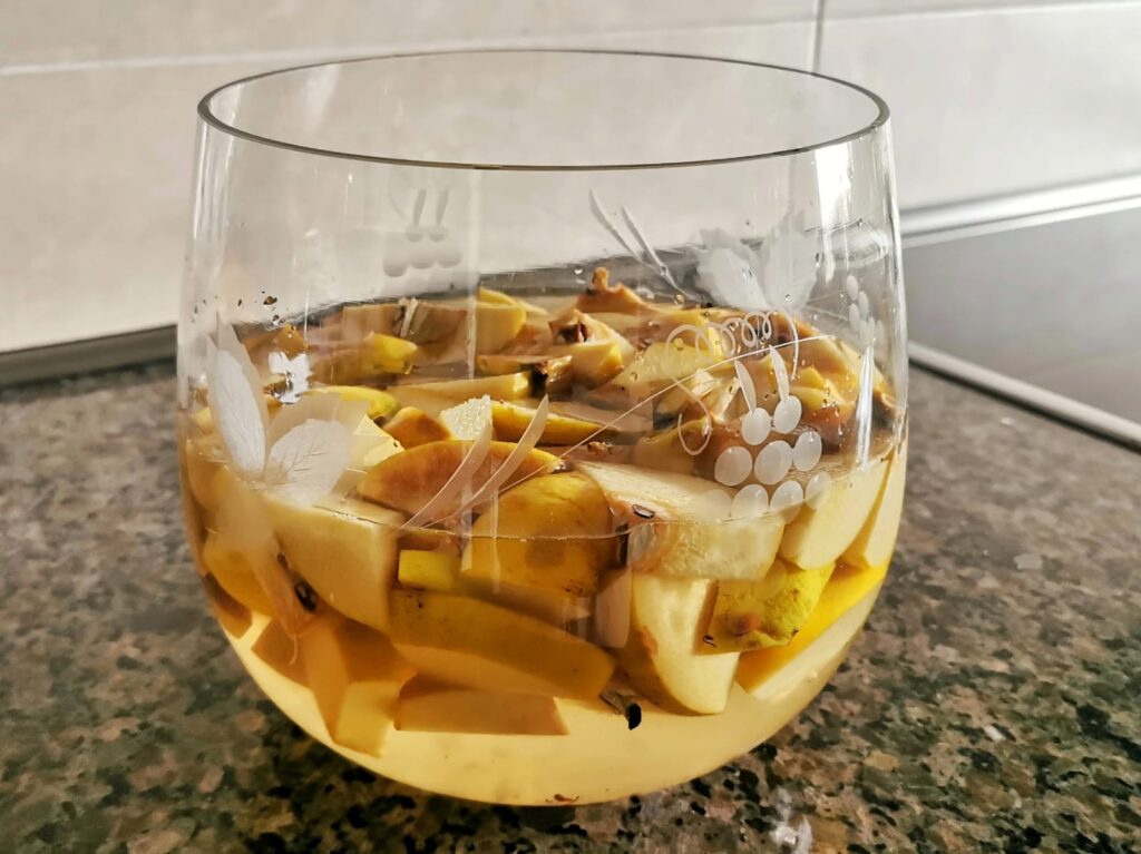 Quittenessig ansetzen