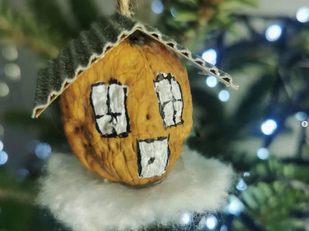 Christbaumschmuck Walnuss